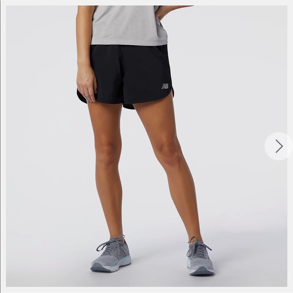 BNWT New Balance Accelerate Shorts 5inch Inseam